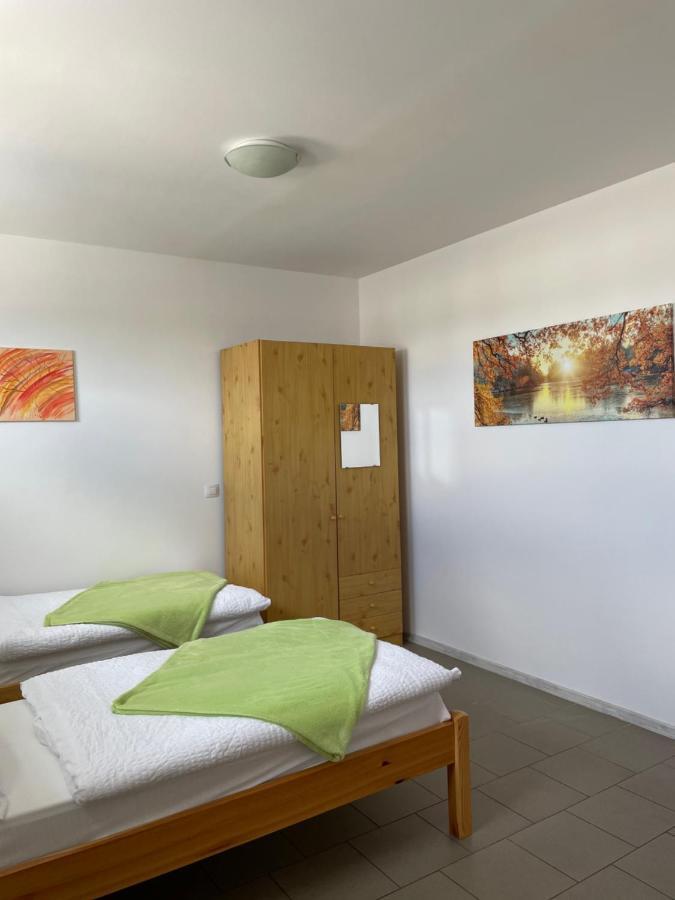 Twt Motel 3*